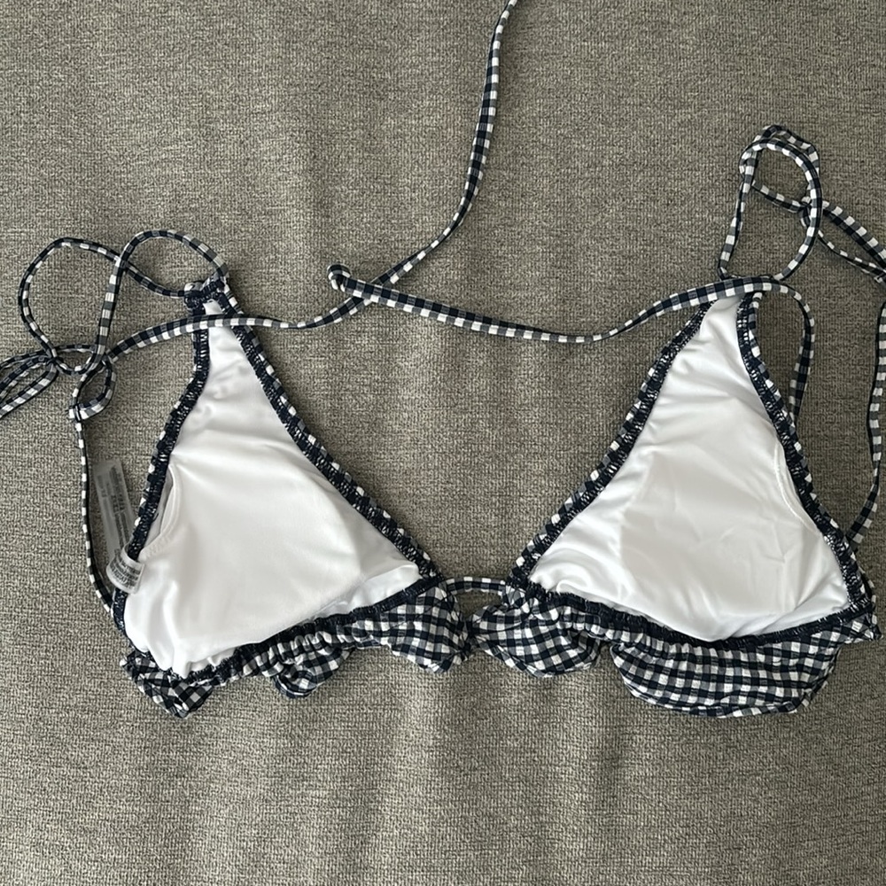 Victoria’s Secret Navy blue and white striped bikini set! - Picture 6 of 7